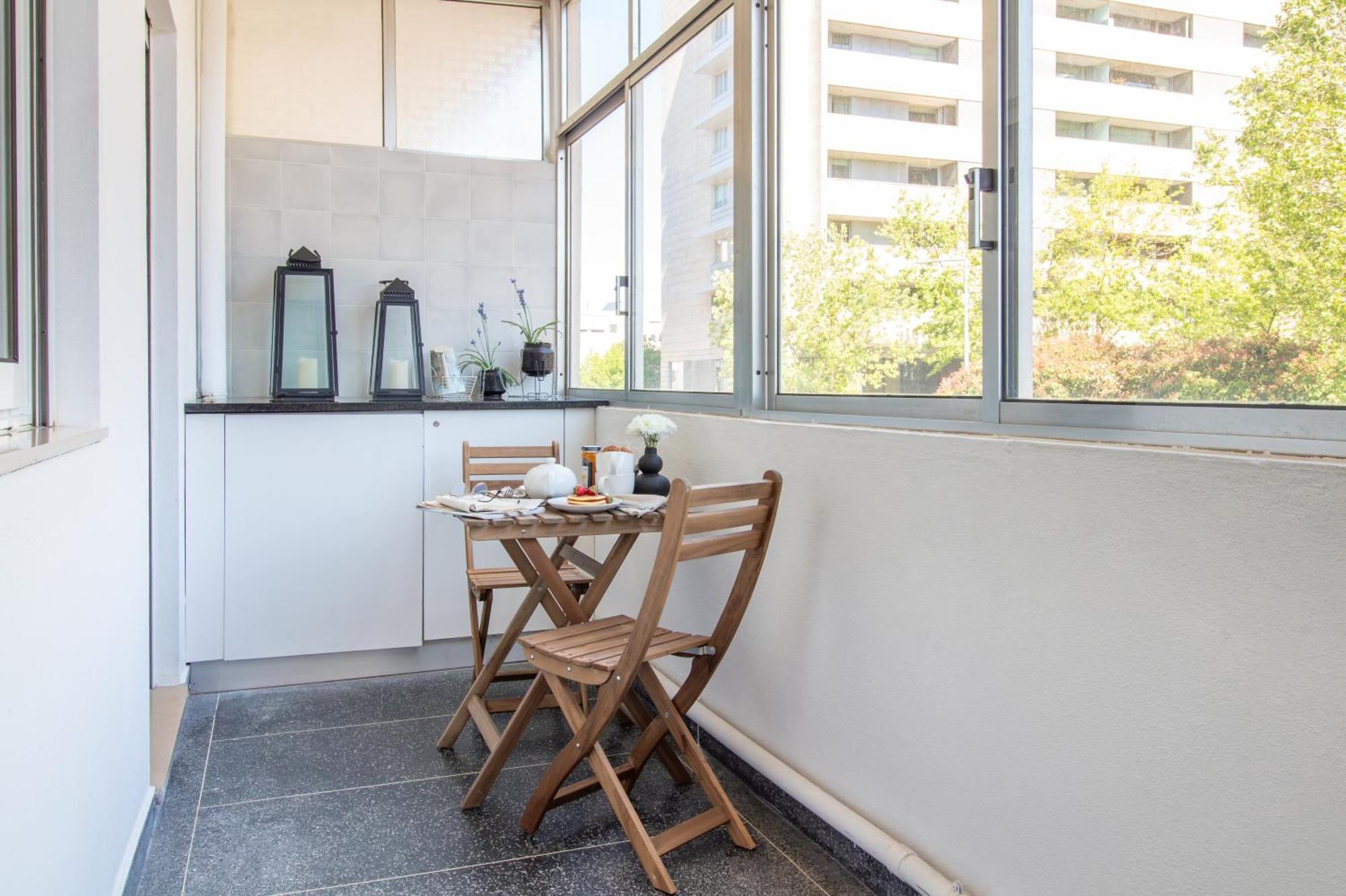 Lovelystay - Boavista Cozy Apartment Porto Ngoại thất bức ảnh
