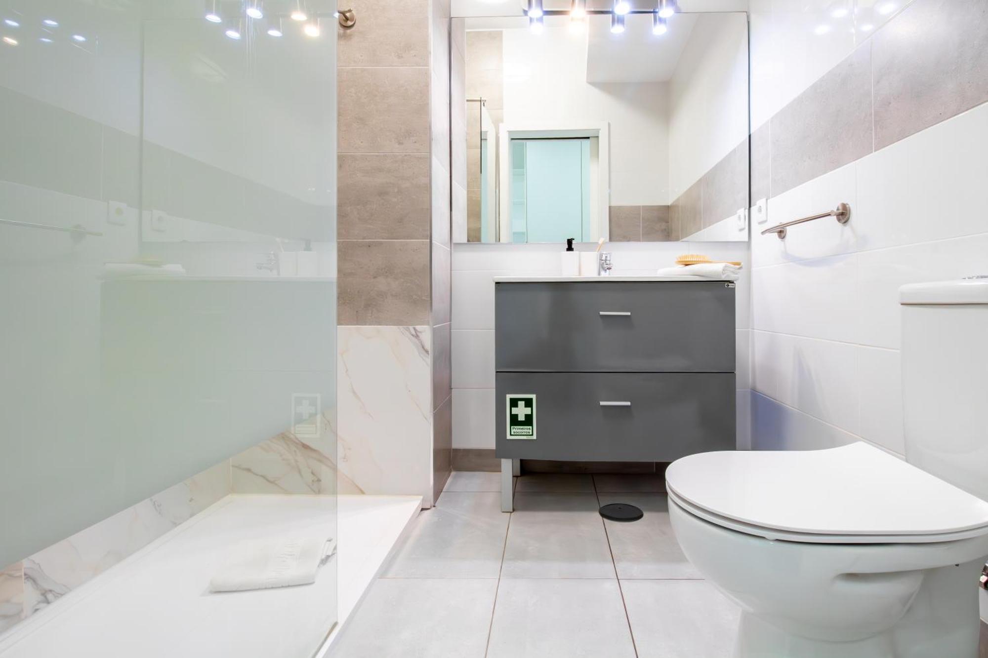 Lovelystay - Boavista Cozy Apartment Porto Ngoại thất bức ảnh
